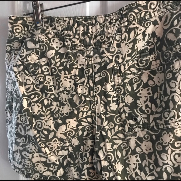 Abercrombie sz 10 shorts green board short style - Picture 3 of 7